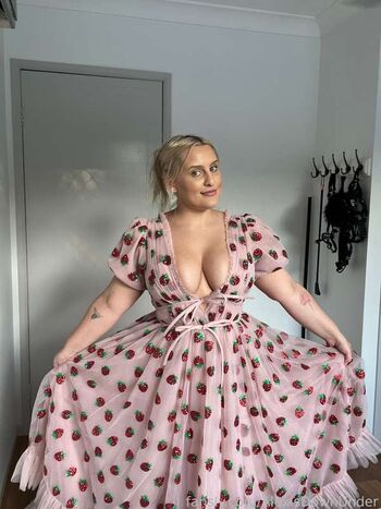 Alexisdownunder image