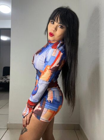 Alexya la pesada image