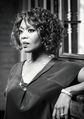Alfre woodard image