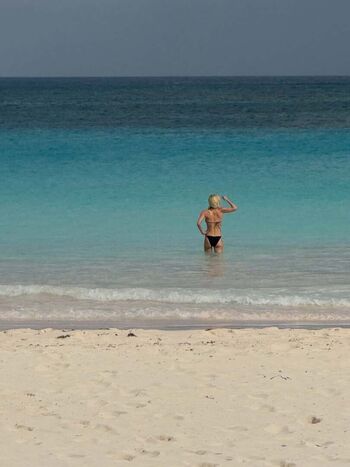 Ali larter 1 page 2 image