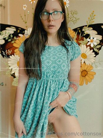 Alice cotton sox 1 image