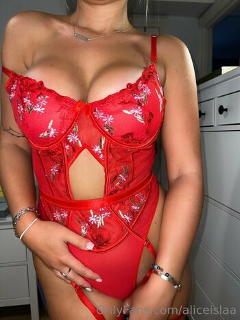 Alice islaa 1 image