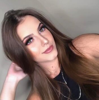 Alicia gomes oliveira image