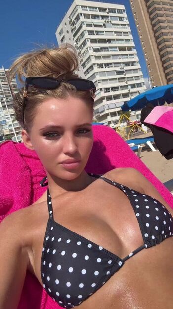 Alicia johnston page 2 image