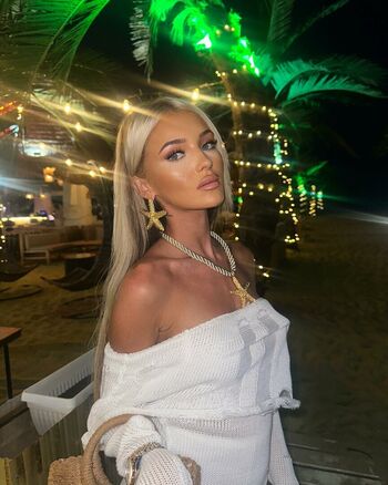 Alicia johnston page 2 image