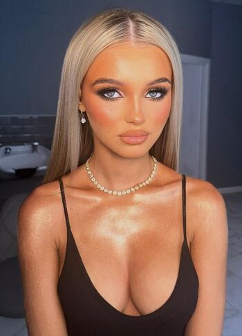 Alicia johnston image