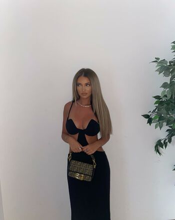 Alicia johnston image