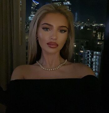 Alicia johnston image