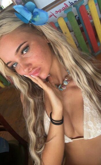 Alicia johnston image