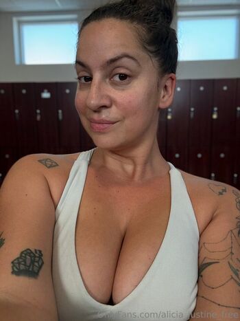 alicia_justine_free