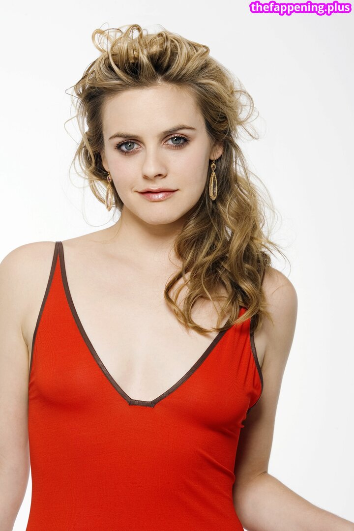 Alicia Silverstone
