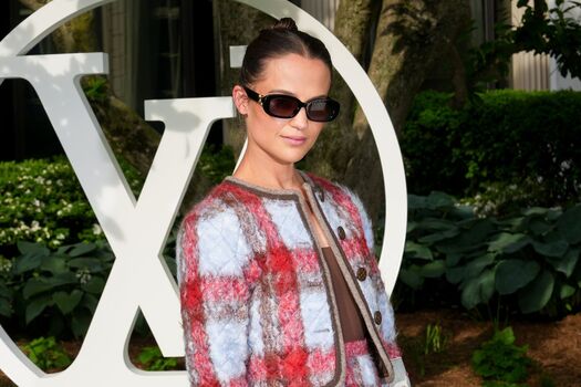 Alicia vikander page 2 image