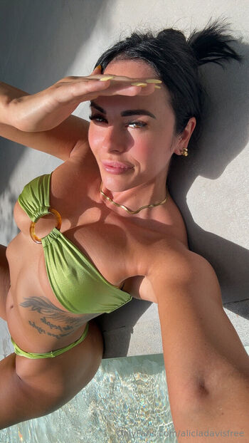 Aliciadavisfree image