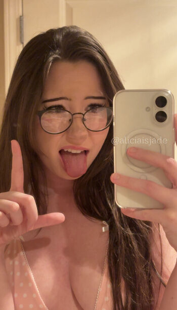 Aliciajade image
