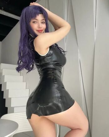 Alina becker 1 page 4 image