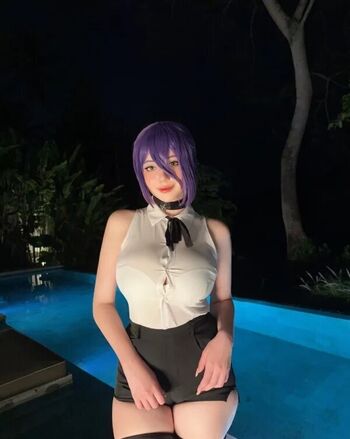 Alina becker 1 page 2 image