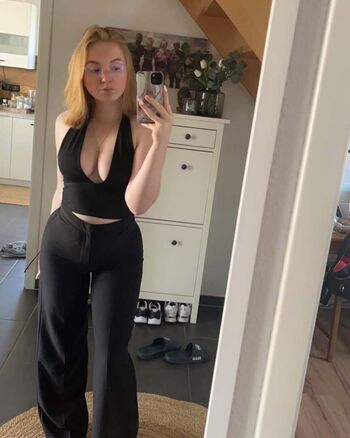 Alina hnx image
