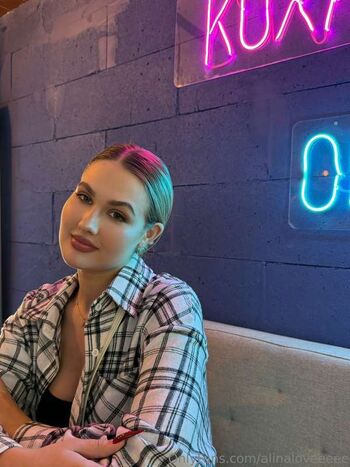 Alina love 1 image