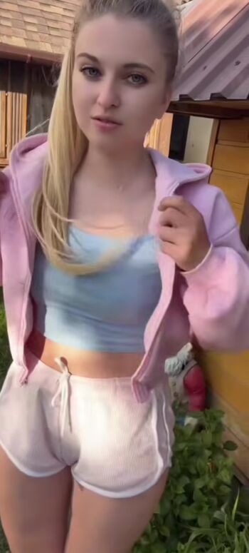 Alinalovaa image