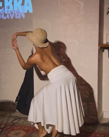 Aline borges image