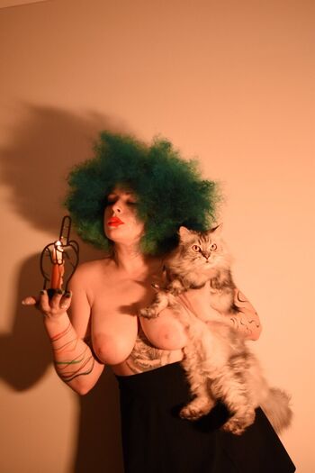 Alinowskaya image