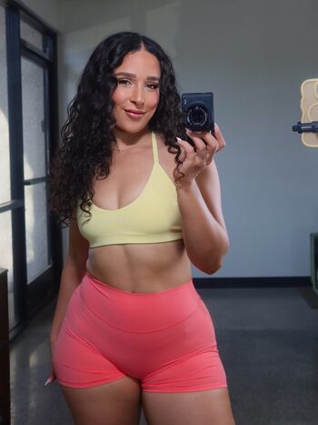 Alissa oddo image
