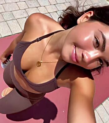 Alisson gonzalez page 2 image