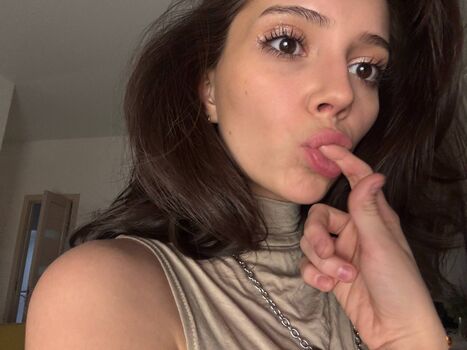 Alyona bobrova image