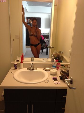 Alysha clark 1 image