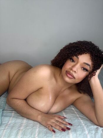 Alyssa houston image