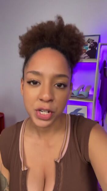 Amala ekpunobi page 2 image