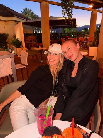 Amanda anisimova image