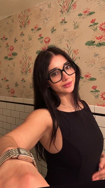 Amanda arcuri image