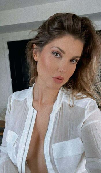 Amanda Cerny