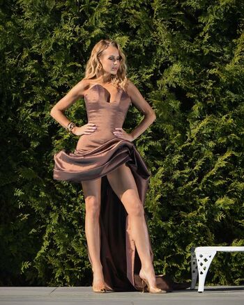 Amanda holden 1 image