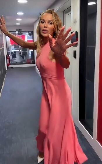 Amanda holden 1 image
