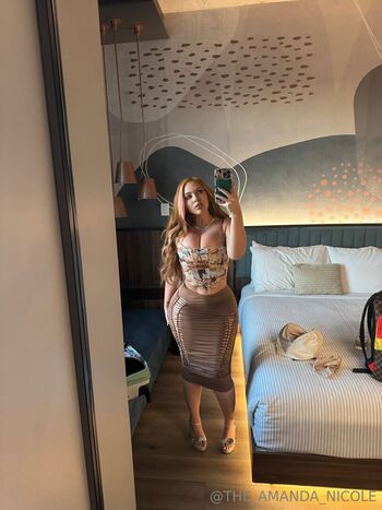 Amanda Nicole -