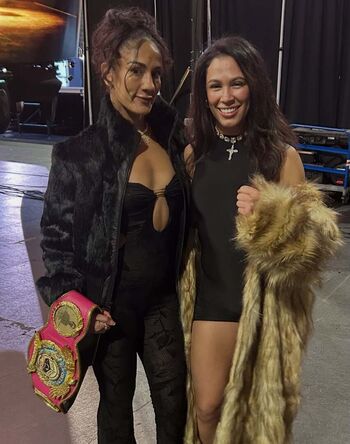 Amanda serrano image