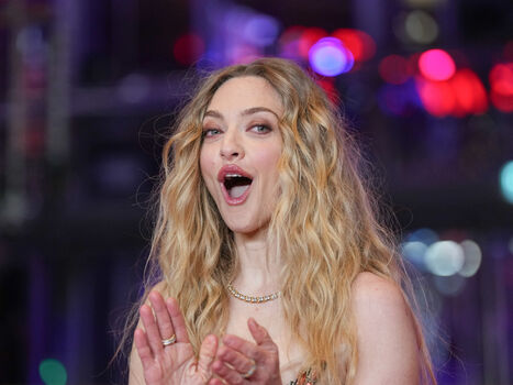 Amanda seyfried 1 page 5 image