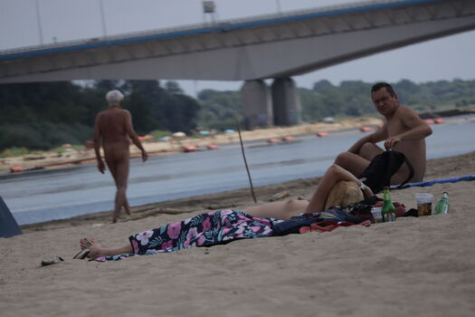 Amateur voyeur page 3 image