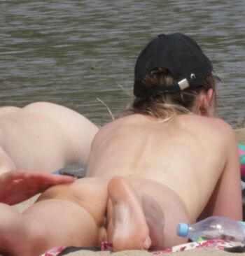 Amateur voyeur page 3 image