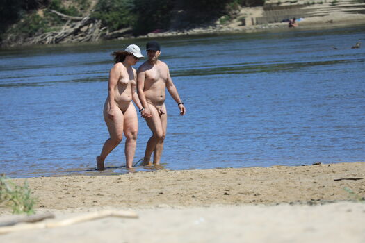 Amateur voyeur page 2 image