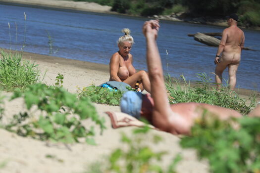 Amateur voyeur page 2 image