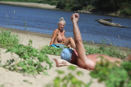 Amateur voyeur page 2 image