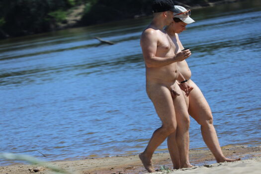 Amateur voyeur page 2 image