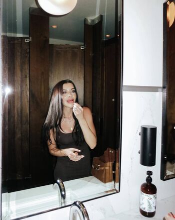 Amber balcaen image