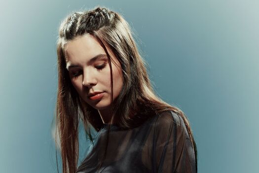 Amber broos image
