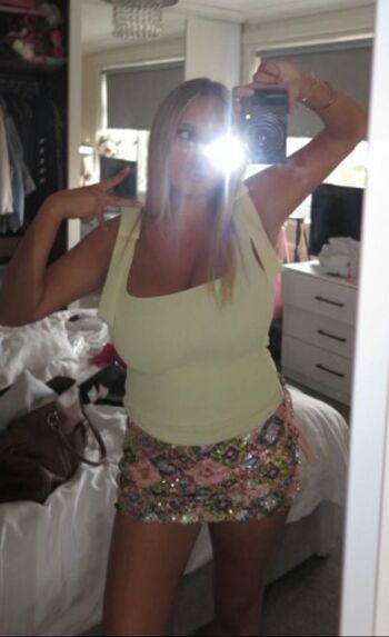 Amber isabella image