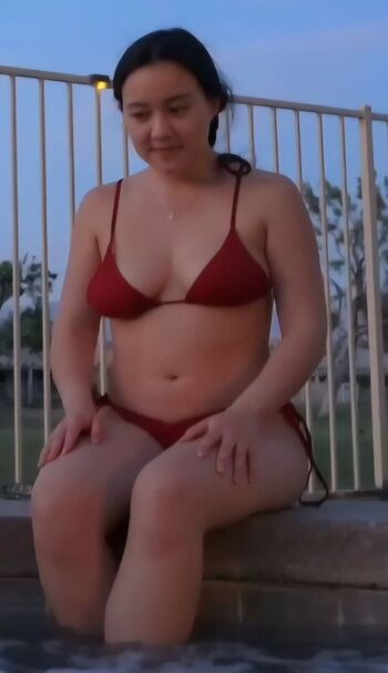 Amberalexander image