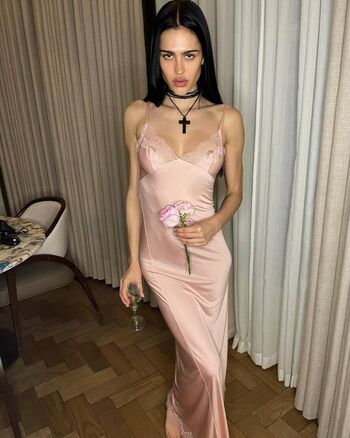 Amelia gray hamlin page 3 image